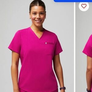 Fabletics Hibiscus Scrubs Set